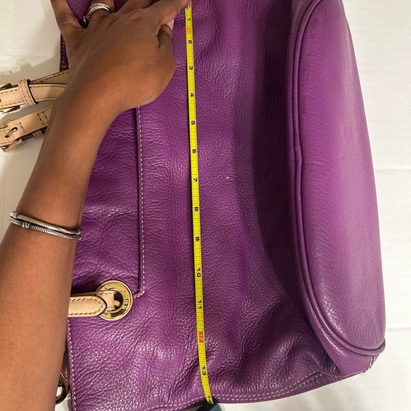 Michael Kors purse - Picture 6 of 10